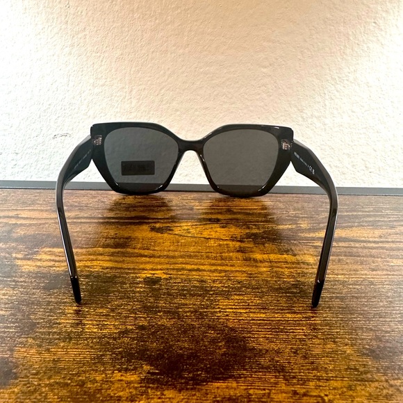 PRADA | Sunglasses PR 19ZS - Picture 3 of 7